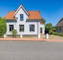 Zweifamilienhaus mitten in Schönberg
