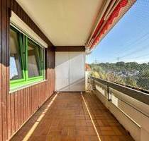 +++ Fernblick - West-Balkon mit Abendsonne - bequem & zentral - inklusive TG-Box & älterer EBK ohne E-Geräte +++ - Stuttgart Zuffenhausen