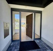 Attraktiver Bungalow mit hochwertiger Ausstattung und traumhafter Südterrasse - Porta Westfalica / Hausberge