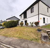 Gepflegtes Ein-Zweifamilienhaus in schöner Lage von Gummersbach-Rebbelroth