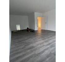 Moderne, schöne und helle 3-Zimmer-Whg mit EBK und Terrasse - Achim Uphusen