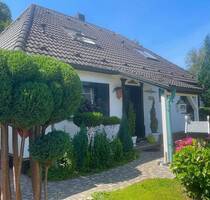 Ruhige Lage, viel Platz, Doppel-Carport sucht... - Seevetal Ramelsloh