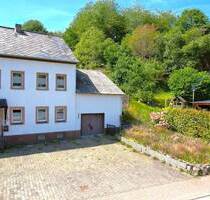 RESERVIERT Einseitig angebautes Wohnhaus mit Garten und Garage in Neroth RESERVIERT