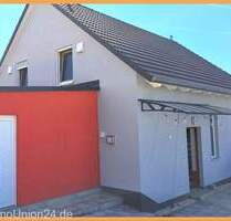 Moderne Wohnqualität in ruhiger Lage - freistehendes 146 qm Einfamilienhaus mit Gartenidylle - Oberdachstetten
