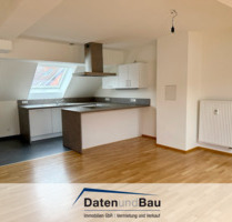 Wunderschöne helle 3 Zi.-Dachgeschoss-Whg. inkl. offener Einbauküche - Nürnberg Gärten b Wöhrd