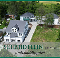 Exklusive Doppelhaushälfte, mit 3 Terrassen und 2 Stellplätzen - Würzburg Versbach