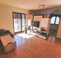 Gepflegte, helle 1-Zimmer-Wohnung mit Balkon und Tiefgaragenstellplatz in Bruchsal