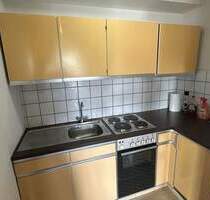 1,5-Zi-Whg. Stadtmitte wertsteigend (Postareal) mit Südbalkon und Pkw-Stellplatz - Leonberg