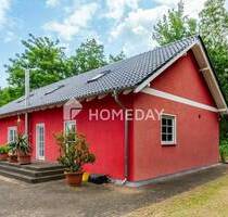 Einfamilienhaus mit ca. 198?m² Wohnfläche, 4 Zimmern, Keller, großem Grundstück und Nebenhaus - Elbe-Parey
