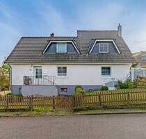 Vermietetes Zweifamilienhaus in ruhiger Lage von Klamp - Klamp / Rönfeldholz