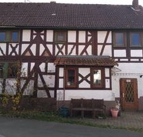 Oberweidbach: Einfamilienhaus im Fachwerkstil an Familie zu vermieten - Bischoffen