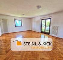 Charmante 4-Zimmer-Eigentumswohnung mit Gartenanteil, 2 Balkonen & Garage – Sofort bezugsbereit! - Sulzbach-Rosenberg