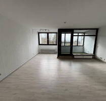 Großzügige 1-Zimmerwohnung mit Wintergarten, Stellplatz und Gemeinschaftsschwimmbad - Hannover Mühlenberg