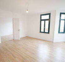 Erstbezug nach Komplett-Sanierung: schöne und helle 4-Zimmer-Altbauwohnung am Rande der Innenstadt - Coburg