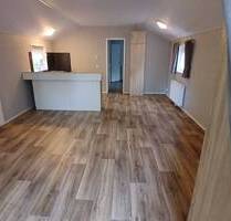 Mobilheim mit überdachter Terrasse, Gartenhaus und Stellplatz - Rodenbach Niederrodenbach