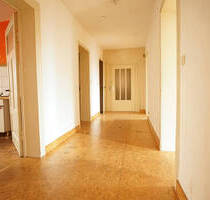 DIE ALTBAUMANSARDE ZUM SCHÖN MACHEN 4 Zimmer | 2 Bäder | Frei | 3. OG | - Kassel / Süd Frankfurter Tor