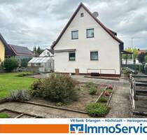 Ruhig gelegenes Einfamilienhaus mit schönem Grundstück - Dormitz