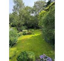 Großzügige 3 Zi. DG-Wohnung mit ausgebautem großen Spitzboden und eigenem Garten - Hamburg Iserbrook