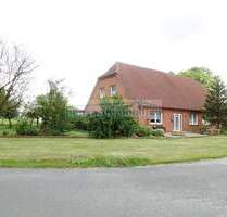 Vielseitiges Bauernhaus, gr. Wintergarten, Ausbaureserve, Do-Garage, ehem. Stall, Weide - Breddorf