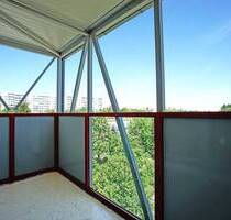 renovierte 1 Zimmerwohnung mit großem Balkon, Fahrstuhl & Duschbad - Freiberg Wasserberg - Nord