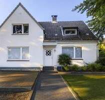 Von Privat. Ein Juwel vor den Toren Hamburgs. Ihr neues EinZweifamilienhaus in Norderstedt.