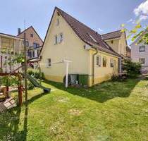 +++ freistehendes 1-Fam.-Fachwerk-Haus - modernisiert & gemütlich - ruhig & zentrumsnah - Garten, EBK & Holz-Kaminofe... - Stuttgart Zuffenhausen - Mitte