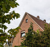 *** bezaubernder GARTEN - GARAGE - EFH mit POTENZIAL - OG und EG getrennt NUTZBAR *** - Ganderkesee Neuenlande
