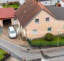 Umfassend saniertes Einfamilienhaus mit Wintergarten, Terrasse, Garage und Garten in ruhiger Lage - Osterhofen Altenmarkt