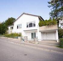 Großzügiges Einfamilienhaus mit weitläufigem Grundstück & vielfältigem Nutzungspotenzial in Tuttlingen