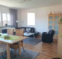 Schöne, helle Wohnung (4ZKB, Gäste-WC, Abstellr.) mit Balkon+Garage! Ruhig, mit Top-Verkehrsanbindg. - Maxhütte-Haidhof Winkerling
