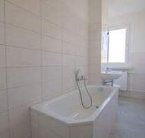 Kleine 2-Zimmerwohnung mit Balkon! - Halle (Saale) Silberhöhe