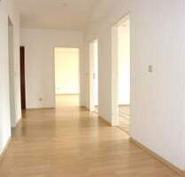 Gemütliche ca.100m² Erdgeschoss-Wohnung mit geschützter West-Terrasse - Langgöns