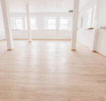 Helle & freundliche Gewerbefläche südlich von Coburg zu vermieten! - Großheirath / Rossach