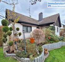Gepflegter Bungalow mit Garten, Kamin und Doppelgarage in einer Sackgasse - Pyrbaum