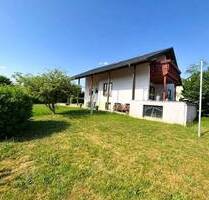 Preisanpassung! Schönes EFH bzw. ZFH in ruhiger Wohnlage von Neustadt b. Coburg - Neustadt bei Coburg