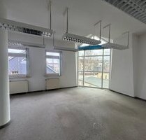 Hier ist Platz für Ihr Gewerbe - 1.300,00 EUR Kaltmiete, in Chemnitz (PLZ: 09116) Altendorf