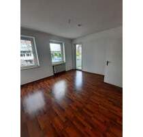 *** Stadtmitte *** helle, großzügig geschnittene 3 Zi. Whg. - Düsseldorf