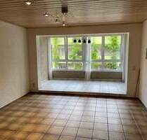Wir bieten an: Apartment mit sep. Schlafzimmer im Zentrum - Sinsheim