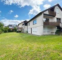 Freistehendes 1-2 Familienhaus mit großem Garten, 2 Loggien, Terrasse, Garage und Stellplätzen - Grafenau Döffingen