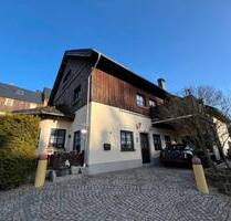 EINFAMILIENHAUS IN IDYLLISCHER LAGE VON LAUENSTEIN