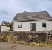 Modernes Einfamilienhaus mit Garage und Außenstellplatz - Bettingen