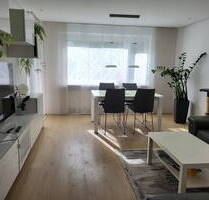 Komplett renovierte 4-Zimmer Wohnung mit Garage und 2 Stellplätzen in Metzingen-Neugreuth