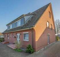 Doppelhaushälfte mit großem Garten und Pool in Horst
