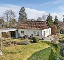 Idyllisches Wochenendhaus auf großem, sonnigem Baugrundstück in Neuenhagen - Neuenhagen bei Berlin