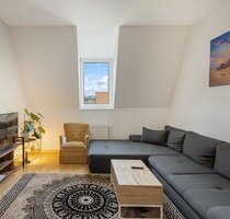 Schöne Aussicht inklusive: Gut geschnittene 2-Zimmer-Dachgeschosswohnung in Wiesbaden-Westend