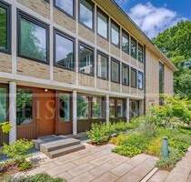 Stadthaus im Park - 4.678,00 EUR Kaltmiete, ca.  272,00 m² Wohnfläche in Hamburg (PLZ: 22605) Othmarschen