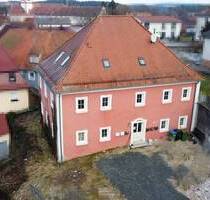 Historisches, saniertes Mehrfamilienhaus in Michelfeld: komplett vermietet - Auerbach in der Oberpfalz / Michelfeld