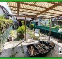 Preisreduzierung: Reihenmittelhaus zum kleinen Preis - dank Erbpacht ?????????? - Ettlingen