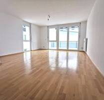 BEZUGSFREI – EINMALIG - RUHIG: GROSSE 2-ZI-TRAUM-WOHNUNG MIT BALKON! - Waldkirch Buchholz