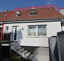 Reihenendhaus mit ca. 147 m² Wohn- und Nutzfläche, Dachterrasse, Garage und Gartenanteil! - Waiblingen